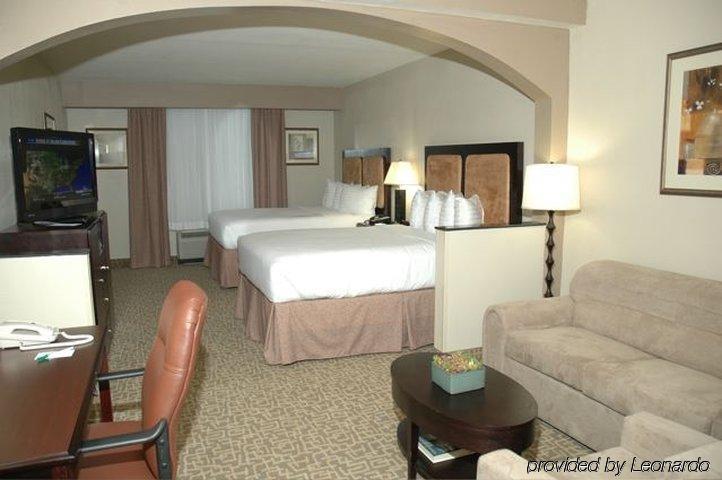 Holiday Inn Hotel & Suites Beaufort At Highway 21, An Ihg Hotel חדר תמונה