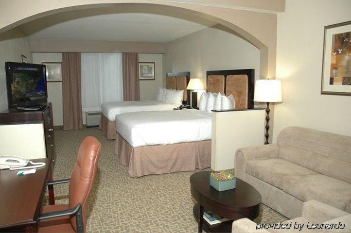 Holiday Inn Hotel & Suites Beaufort At Highway 21 By Ihg חדר תמונה